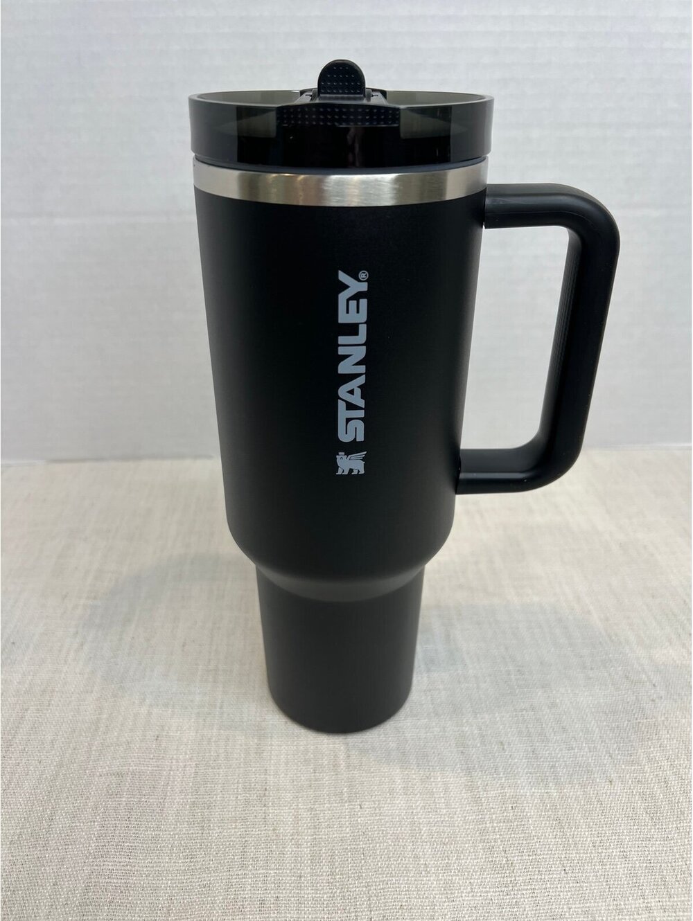 Stanley Black Insulated Tumbler with Handle and Lid 40 oz